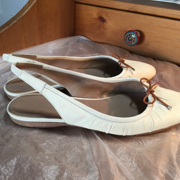 HERMES OFF-WHITE LEATHER MULES FLATS SLINGBACKS 36-6 ITALY ANKLE-STRAP BROWN - Picture 3 of 9